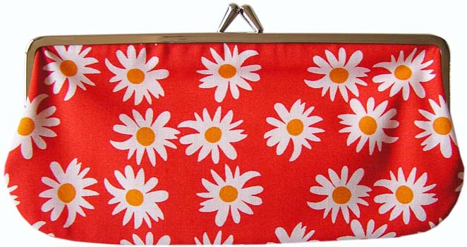 marimekko RAKASTAAEIRAKASTASILMALASIKUKKARO